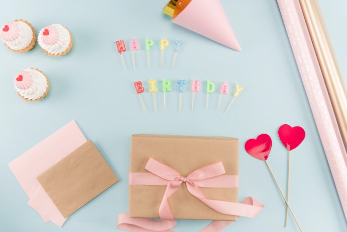 Tips To Follow While Ordering Birthday Gifts For Dear Ones