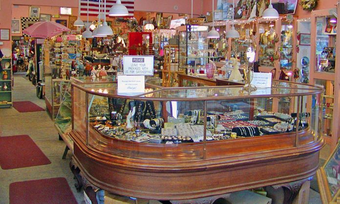 What To Expect At Your Antique Mall Visit