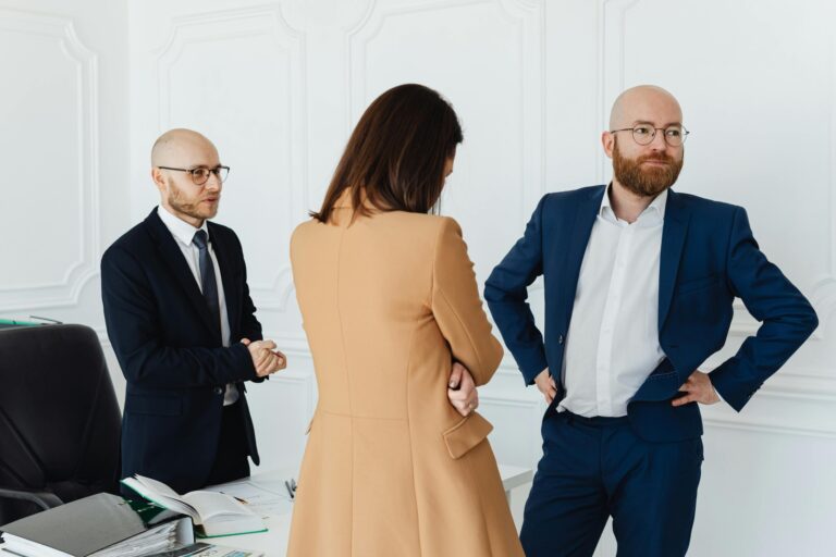When to Seek Legal Representation for Your Workers’ Compensation Case